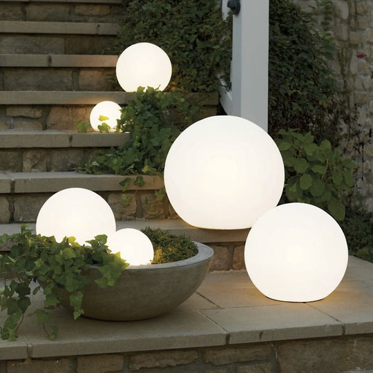 Lunora Sphere – Light That Lives in Your Garden