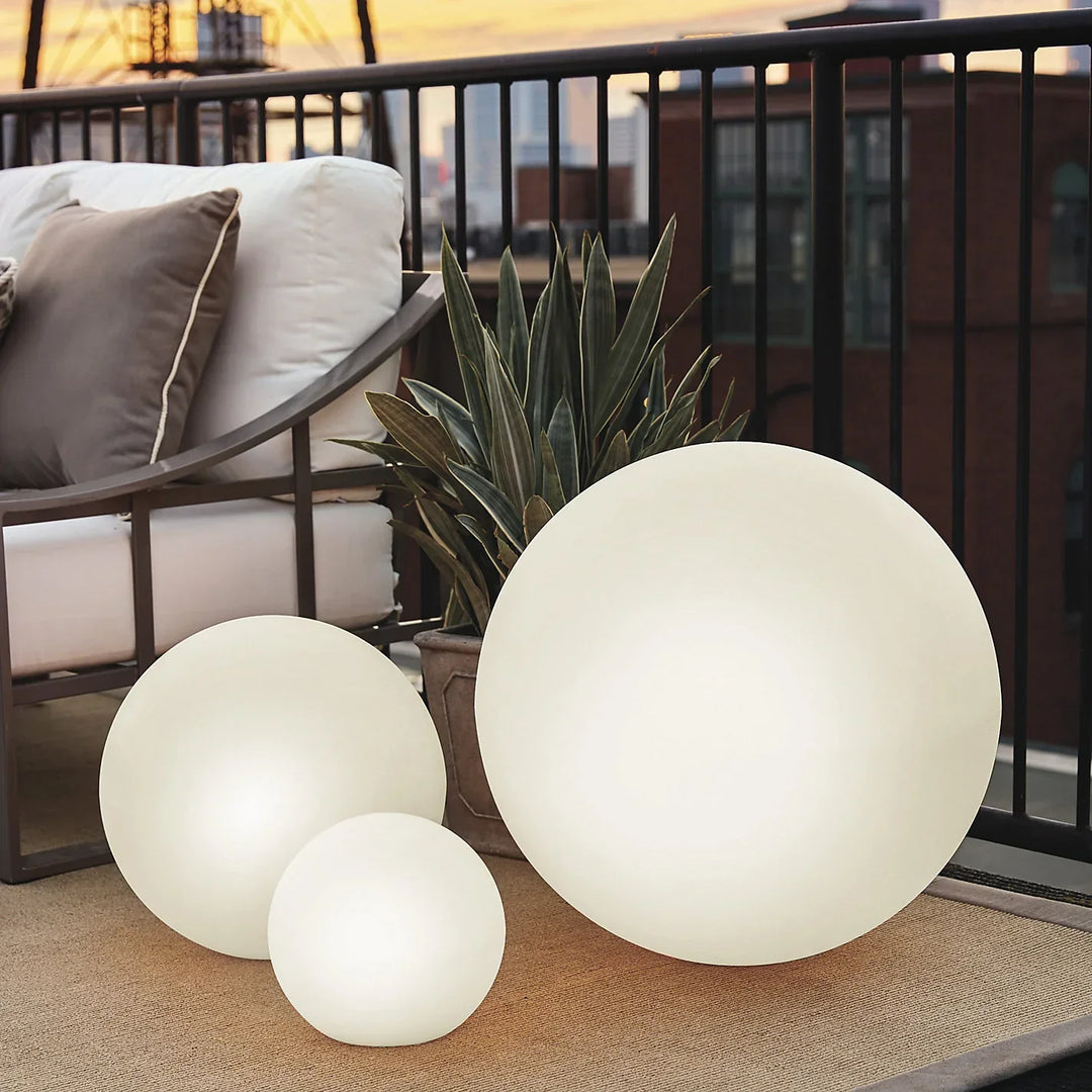 Lunora Sphere – Light That Lives in Your Garden