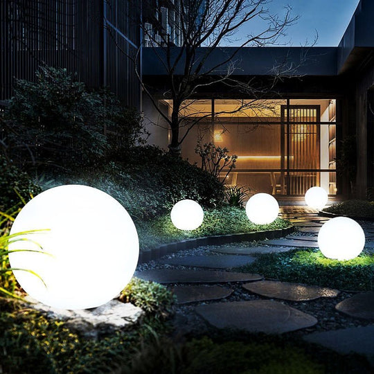 Lunora Sphere – Light That Lives in Your Garden